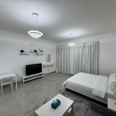 England Cluster International City - Bright,Spacious And Well Furnished Studio Dubai Exterior photo